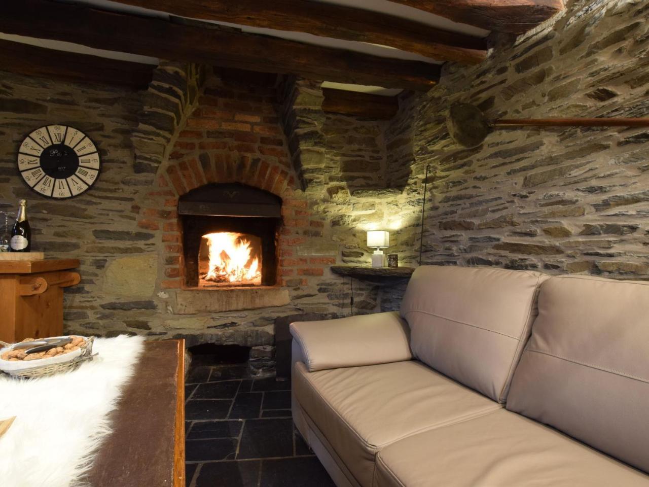 Independant Gite At The Calm Way In The Center Houffalize Exterior foto