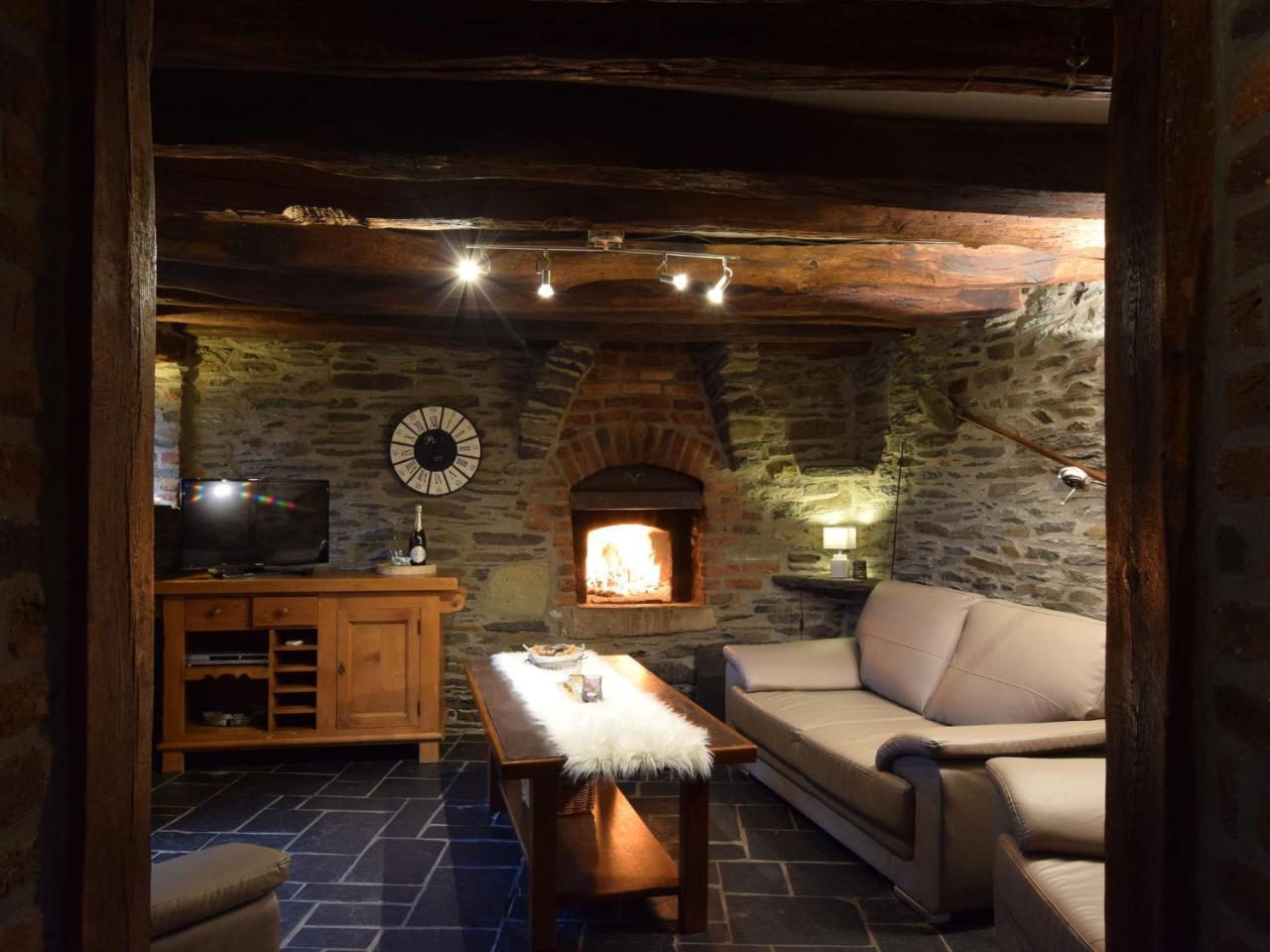 Independant Gite At The Calm Way In The Center Houffalize Exterior foto